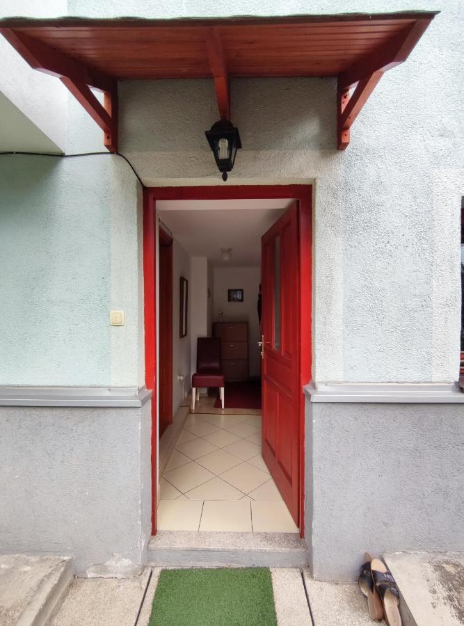 Apartment Near Center Σαράγεβο Εξωτερικό φωτογραφία